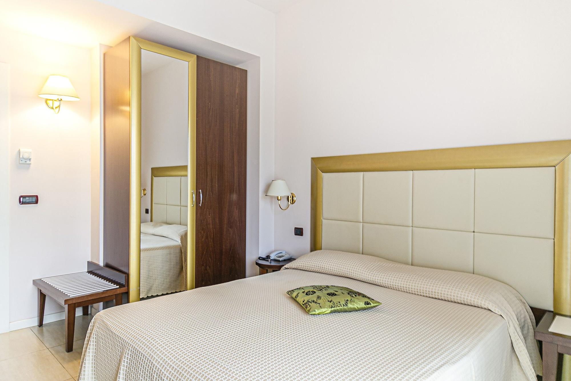 Hotel Metropolitan Bellaria-Igea Marina Exteriör bild