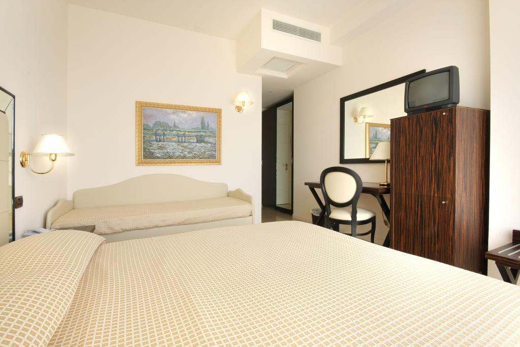 Hotel Metropolitan Bellaria-Igea Marina Exteriör bild